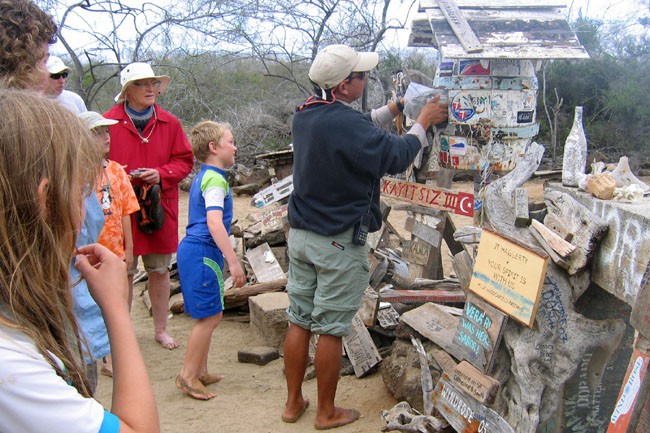 20070803m_FloreanaPostOfficeBay_Mailbarrel
