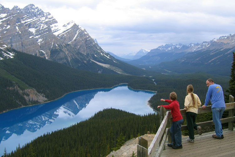 20090615_DSM_BanffPeytoLake