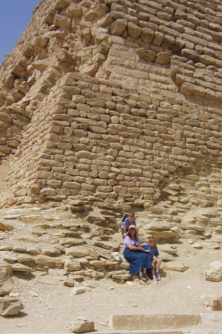20060321l_RSM_ZoserPyramidSitting