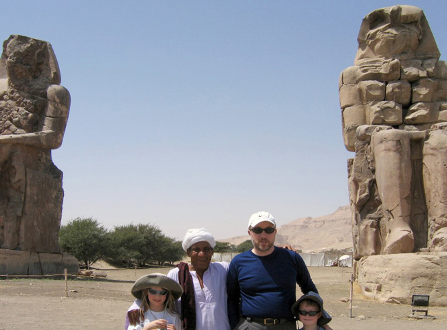 20060323s_DSMRamses_ColossiOfMemnon