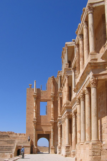 20060326r_SabrathaTheaterStage