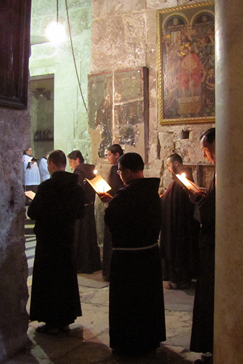 20101221u_SepulchreFranciscanProcession