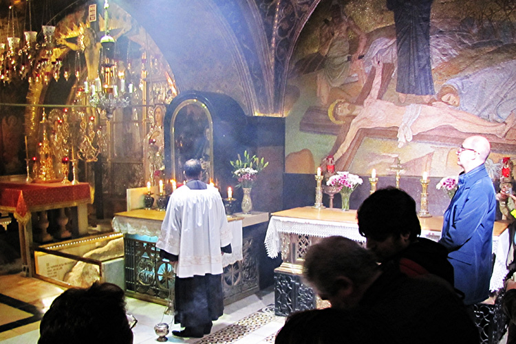 20101221x_GolgothaAltars