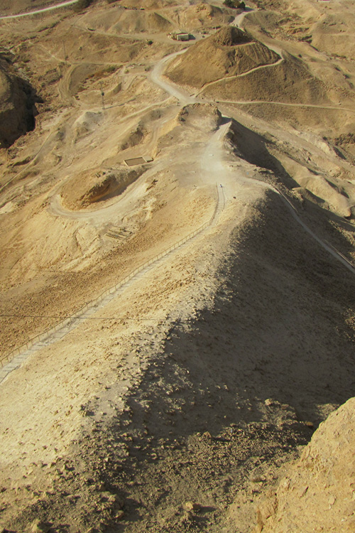 20101222i_MasadaRomanRamp