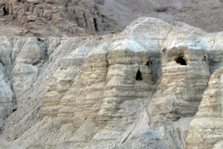 20101222k_QumranScrollCaves