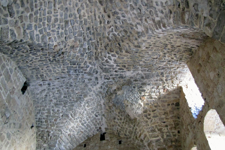 20101227a_AkkoCrusaderVault