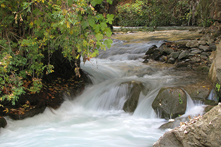 20101228b_BaniasRapids