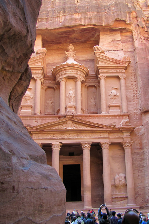 20110102l_PetraTreasuryEmerges