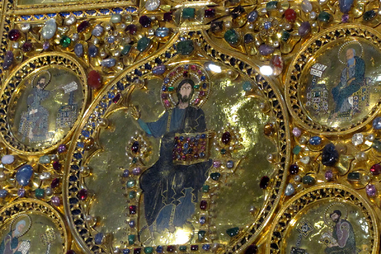 20120528f_StMarksPalaD'OroChrist