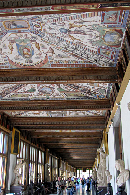 20120531e_FlorenceUffiziCorridor