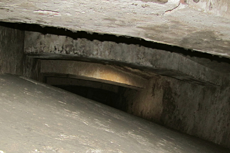 20120601f_FlorenceDuomoBetweenDomes