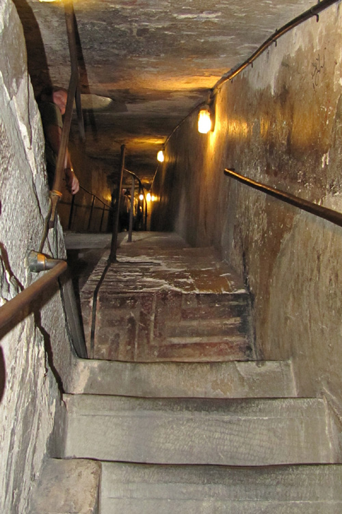 20120601j_FlorenceClimbingDuomoSteps