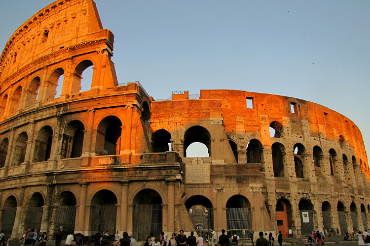 20120602r_ColosseumCloseup
