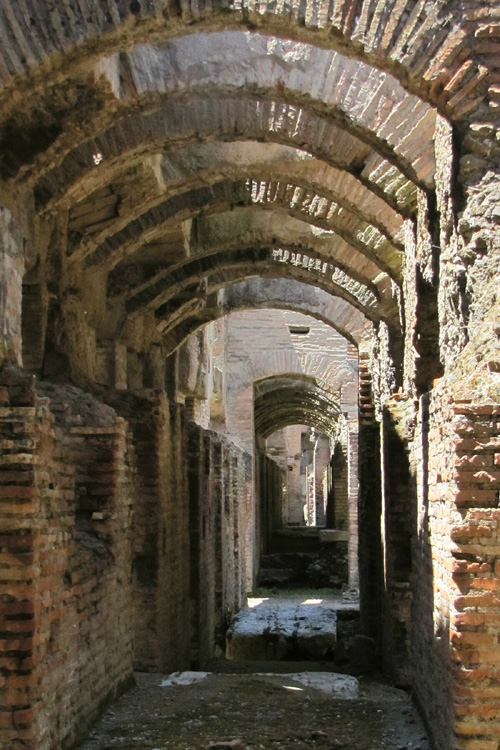 20120603d_ColosseumUnderFloor