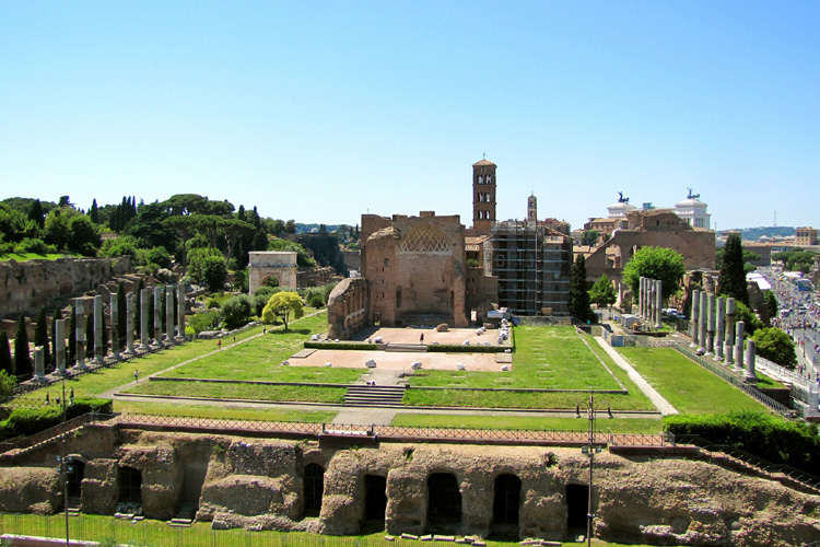 20120603n_ForumFromColosseum