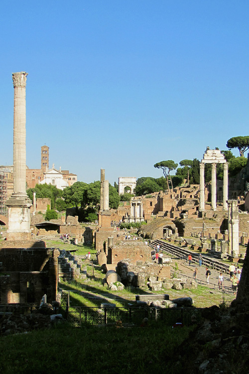 20120603y_RomanForumFromSaturnTemple