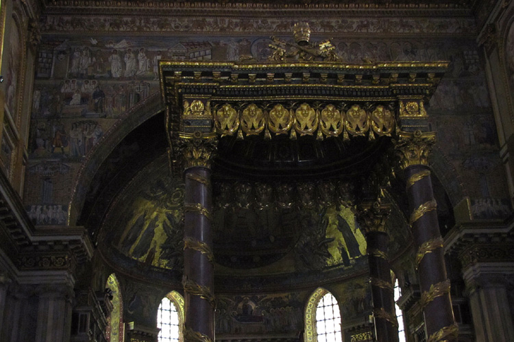 20120604c_RomeSantaMariaMaggioreAltar