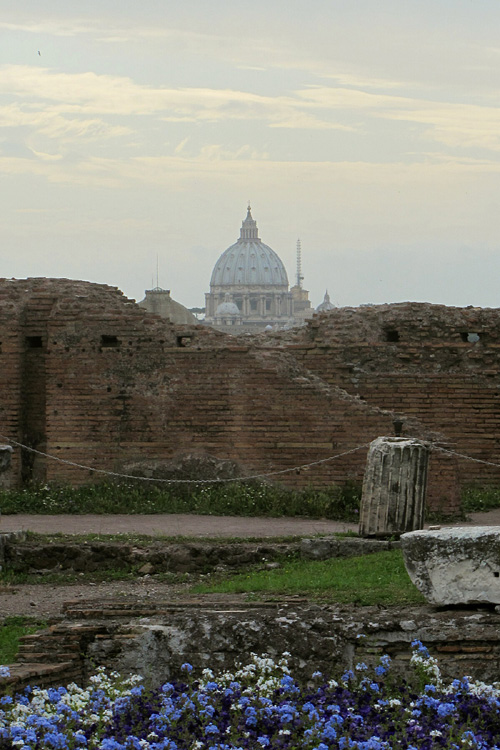 20120604i_RomePalatineViewStPeters