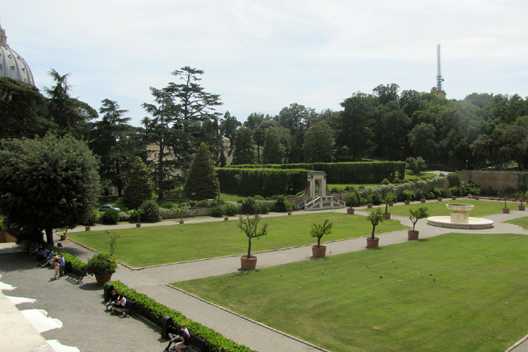 20120605b_VaticanGardens