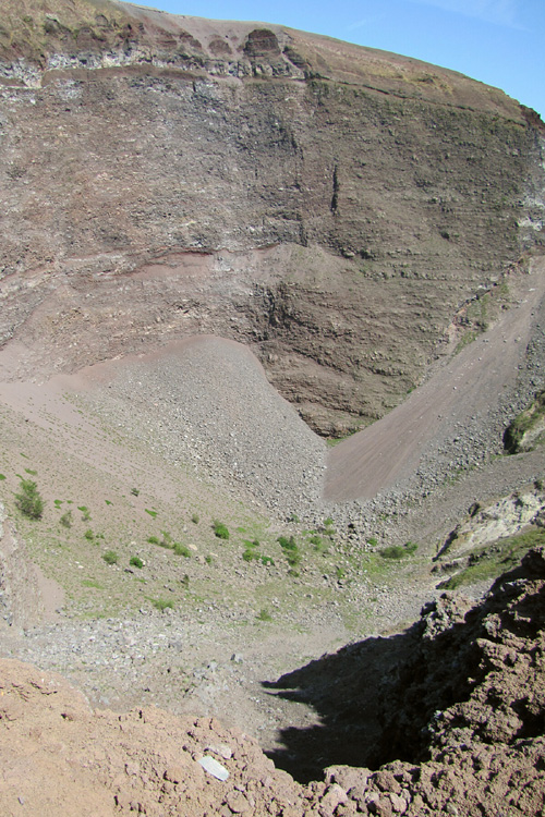 20120608d_VesuviusCrater