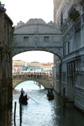 20120527a_VeniceBridgeOfSighs