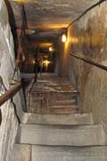 20120601j_FlorenceClimbingDuomoSteps