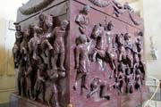 20120605o_VaticanSarcophagusStHelena
