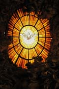 20120605zd_VaticanStPetersBerniniApseWindow