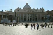 20120605zs_VaticanStPetersEntrance