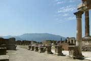20120609p_PompeiiForum
